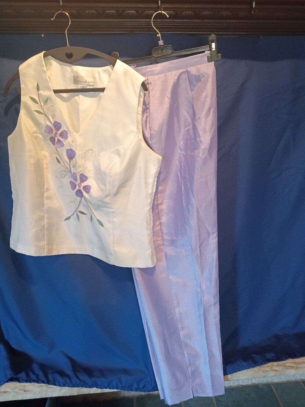 Vintage Dress Barn 2-piece Lavender slacks & white beaded top & Size 12 Free Shp